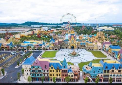 Sao Vàng Holdings phân phối chính thức VinWonders Phú Quốc - Công viên chủ đề hàng đầu châu Á