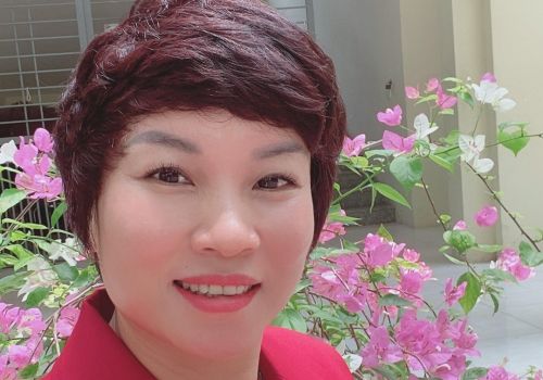 Bà Nguyễn Thị Hồng Nhung