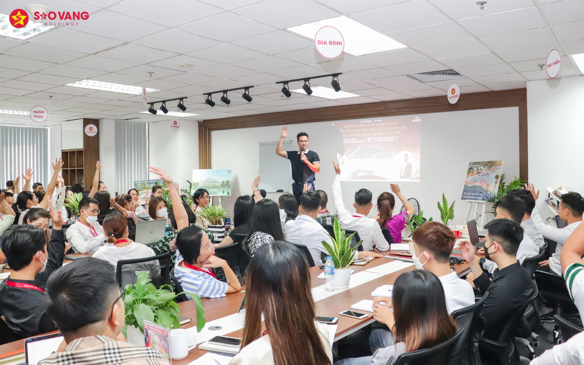 dao-tao-vinhomes-ocean-park-2-the empire -10