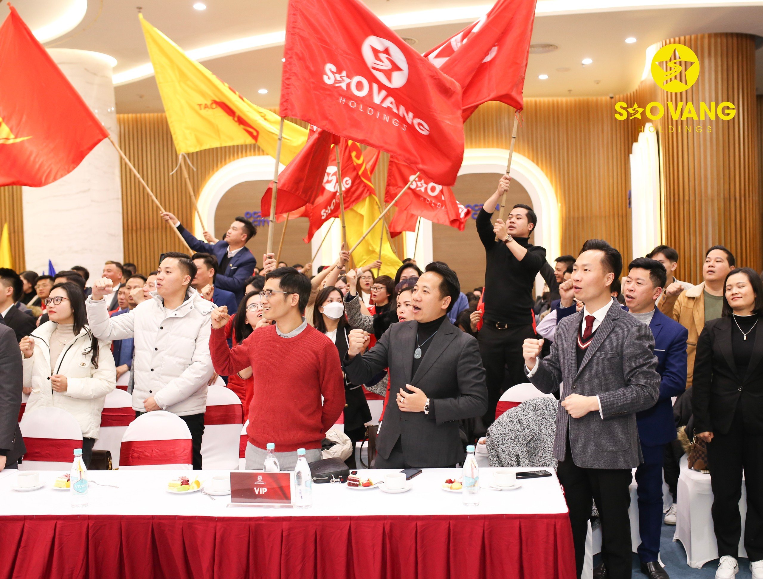 z5209489852413_fe7f418bdaff0e2123c237b999050f3a