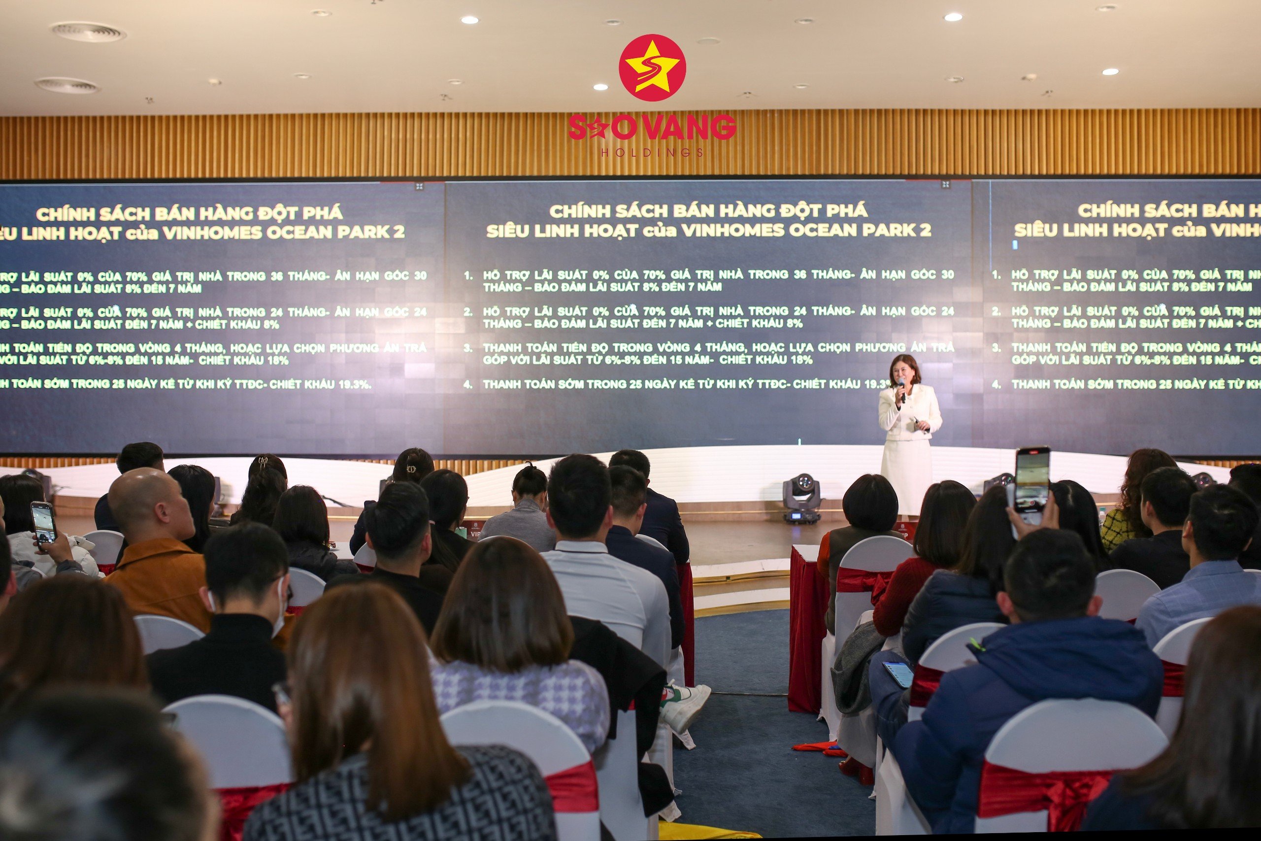 z5209489923638_f3c4ab152571cf587a389c57dee37140