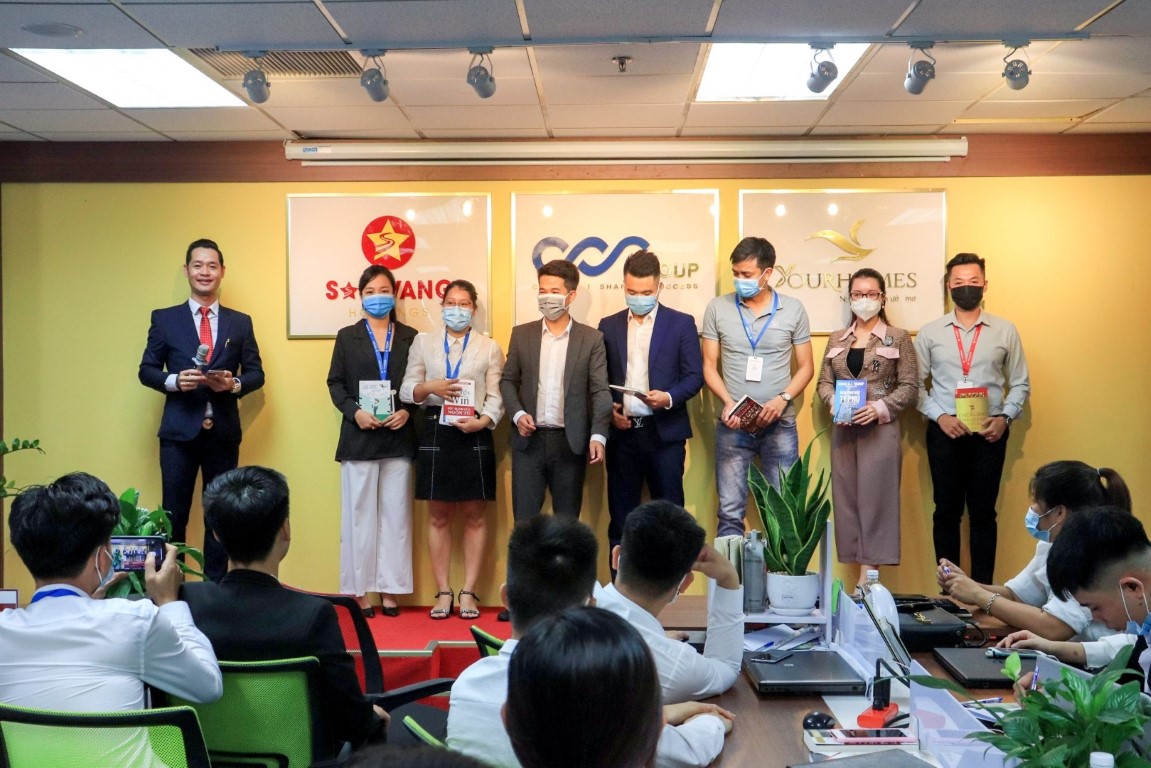 z2565668264942_555eae9e6fd45968de98149e68bc5e94 (1)